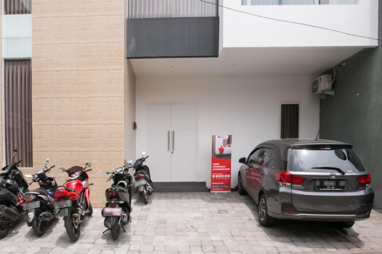 Reddoorz Syariah Near Lapangan Pancasila Simpang Lima Hostel Semarang Exterior photo